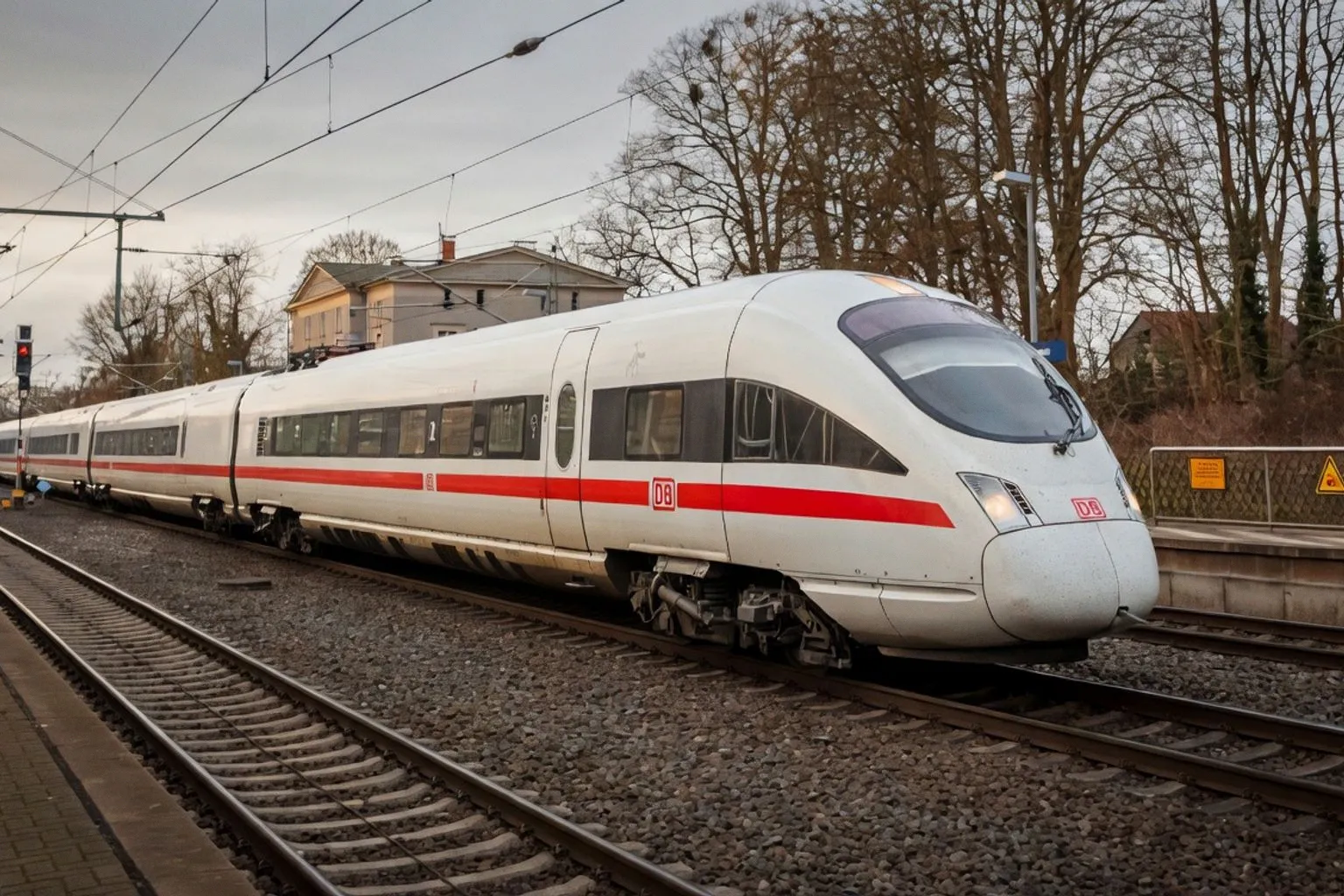 Bahn-Chaos und neue Konkurrenz: Was der Schienenmarkt für Hamburger Taxifahrer bedeutet