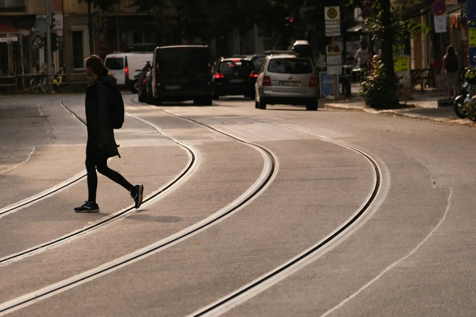 Berliner Verkehrspolitik im Leerlauf: Warum Stillstand das Taxigewerbe prägt