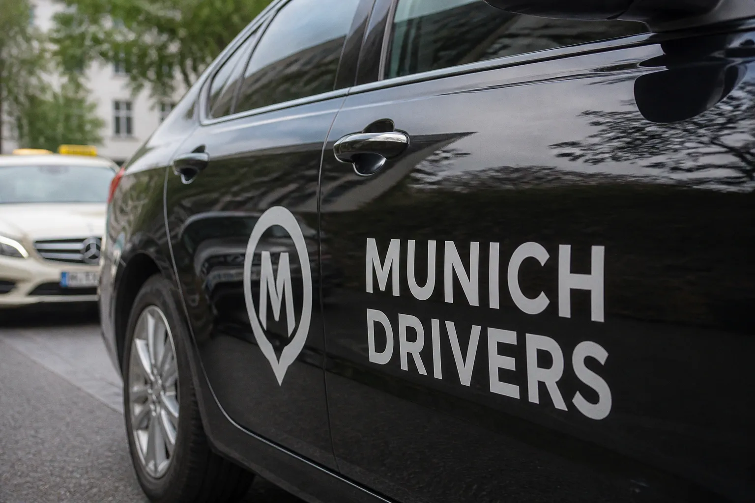 Münchner Mindestpreise für Fahrdienste: Drei Eilklagen gegen die neue Regelung