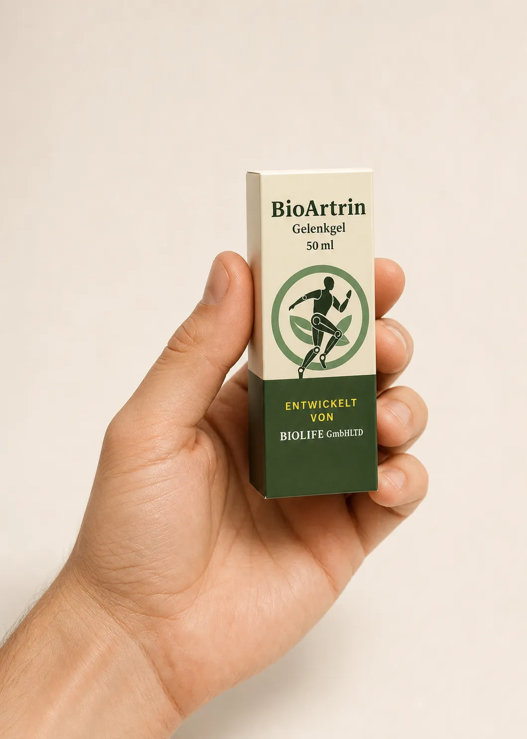 BioArtrin — Verpackung in der Hand