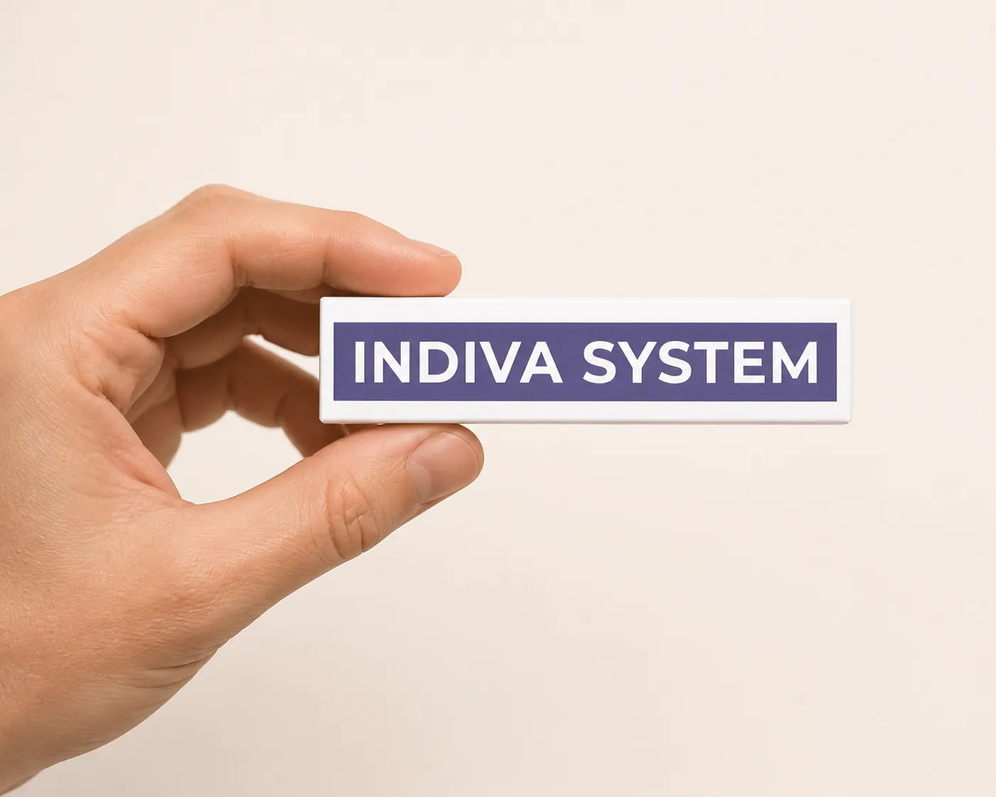 INDIVA SYSTEM EU — Verpackung in der Hand