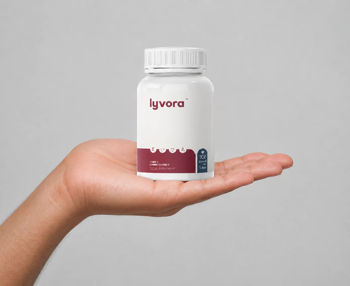Lyvora HHCTC — Verpackung in der Hand