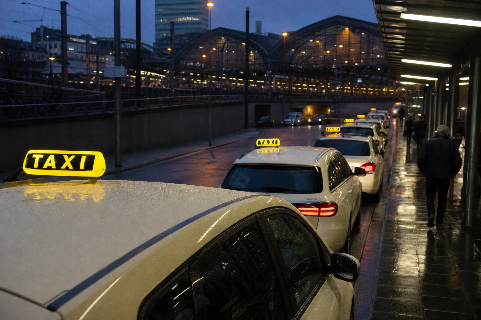 Warum Minutenangaben bei der Taxitarif-Wartezeit für mehr Transparenz sorgen