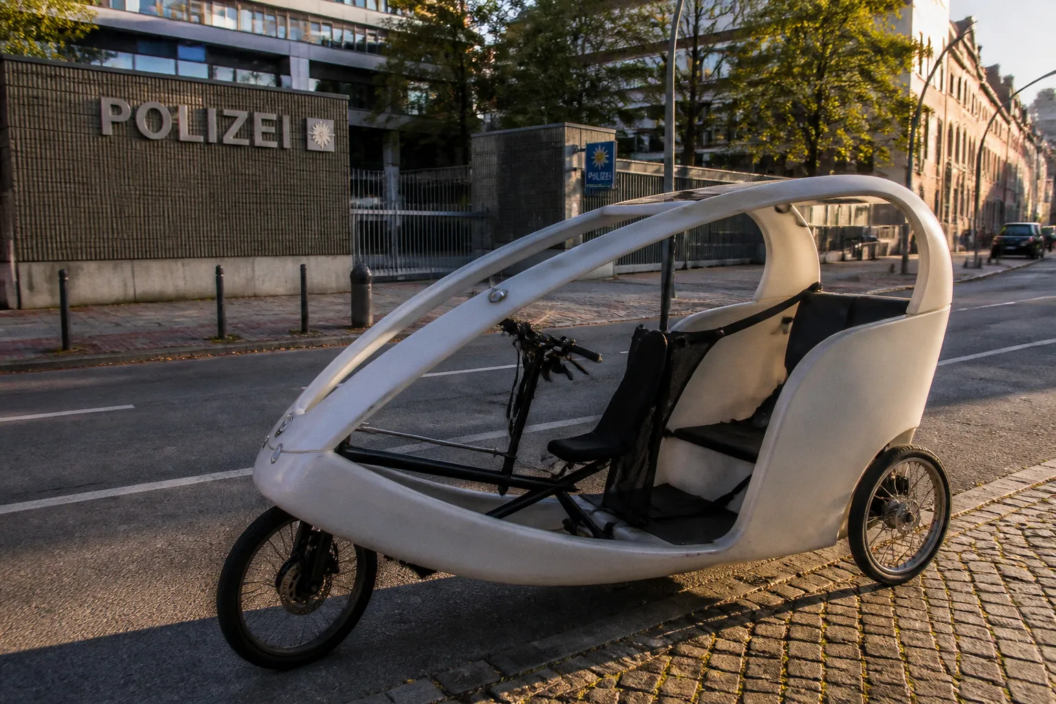 Wenn Behörden Fakten schaffen: Das rechtliche Vakuum bei Bike-Taxis